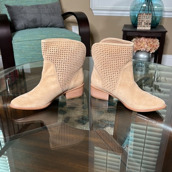 New Kaanas Warsaw Bootie Size 8 - Picture 3 of 9